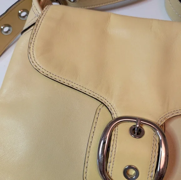 Vintage Coach Yellow Leather Bleecker Crossbody Shoulder Bag F13355 - Picture 3 of 14